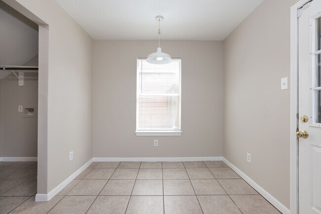 Building Photo - 15422 Ferness Ln