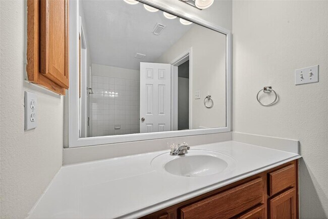 Building Photo - 11346 Glenforest Dr