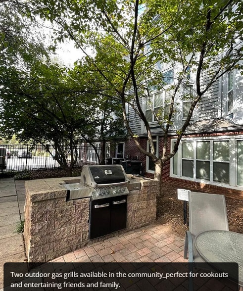 Building Photo - 521 N Graham St