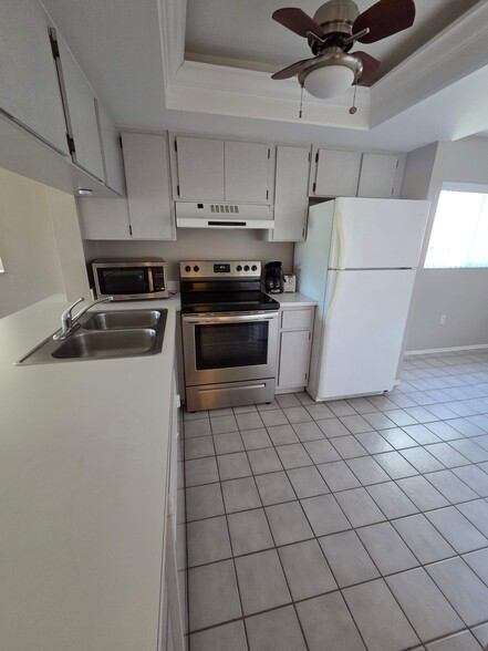 Kitchen - 232 Pebble Beach Blvd