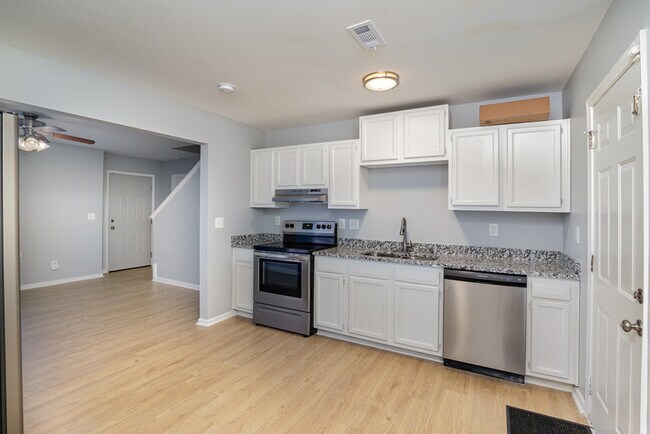 Building Photo - 4206 Wilson Ln