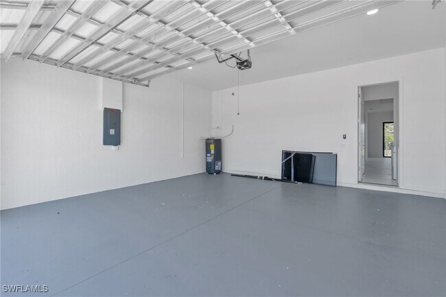 Building Photo - 3924 NW 38th St