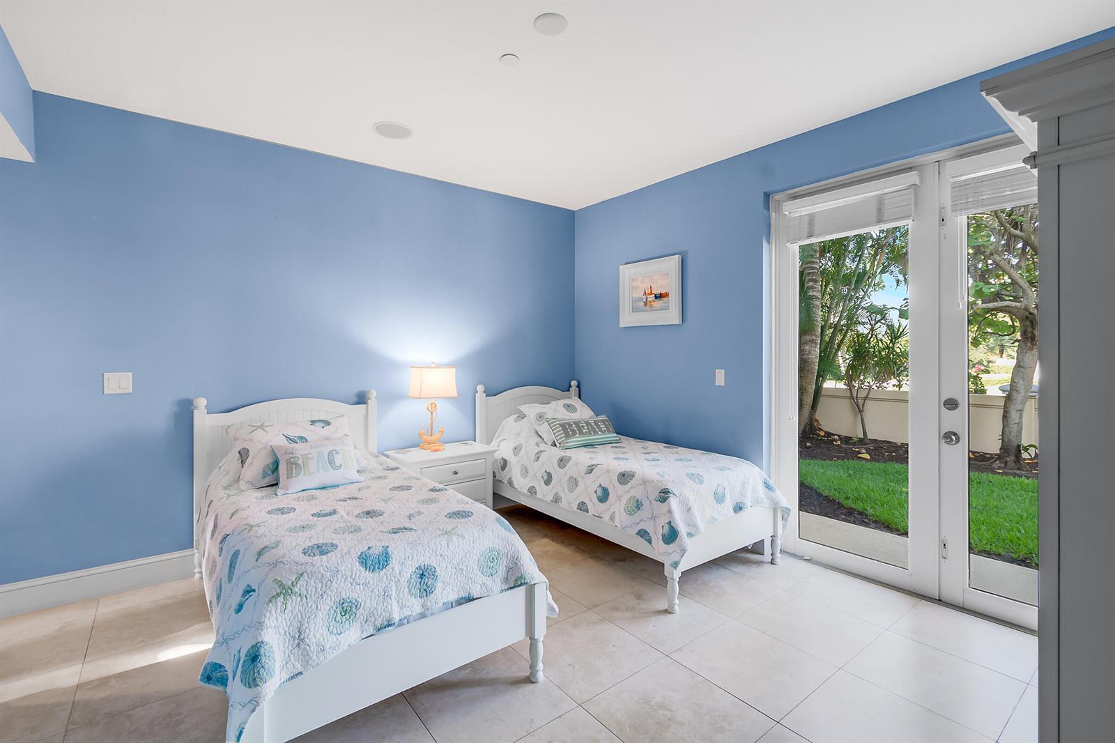 Building Photo - 437 Juno Dunes Way