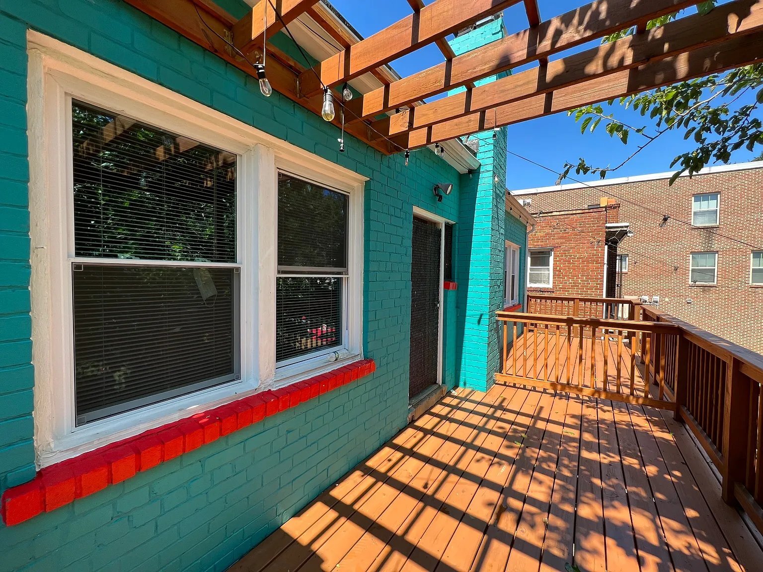 Building Photo - 1821 Providence St NE