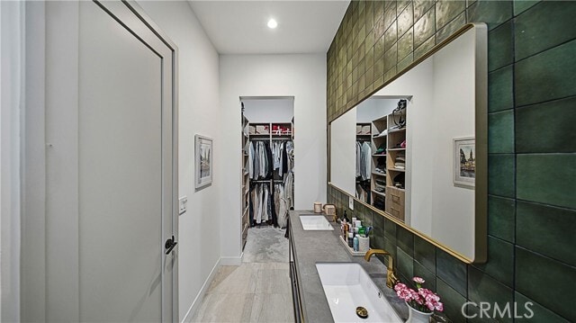 Building Photo - 8840 Ashcroft Ave