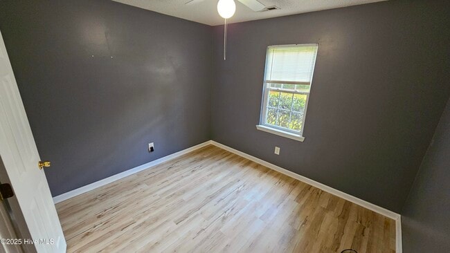 Building Photo - 830 Wood Creek Dr