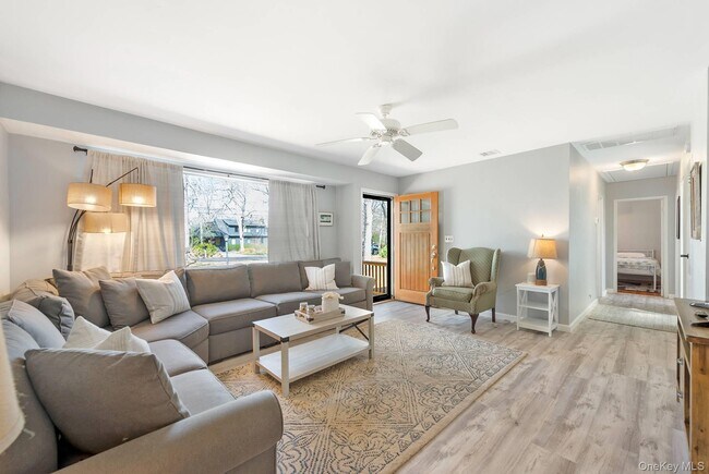 Building Photo - 37 Noyack Harbor Rd