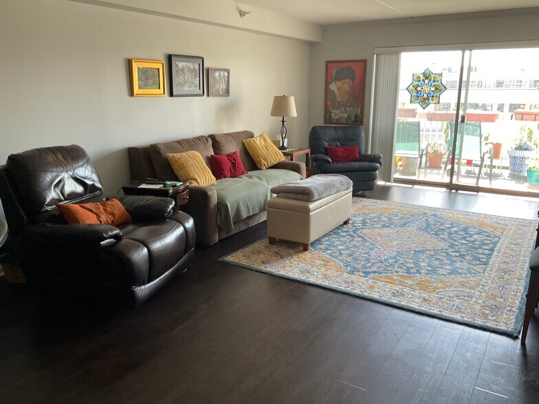 Primary Photo - 2020 Saint Regis Dr