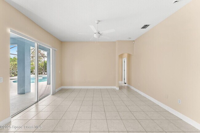 Building Photo - 3650 Chardonnay Dr