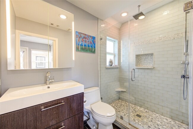 Building Photo - 15739 Fleetwood Oaks Dr