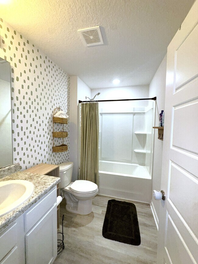 Building Photo - 5847 Belmont Stakes Rd