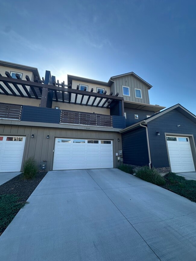 Building Photo - 3024 N Network Ln