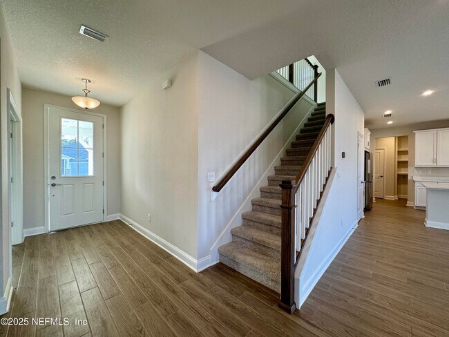 Building Photo - 10565 Melody Mdws Rd