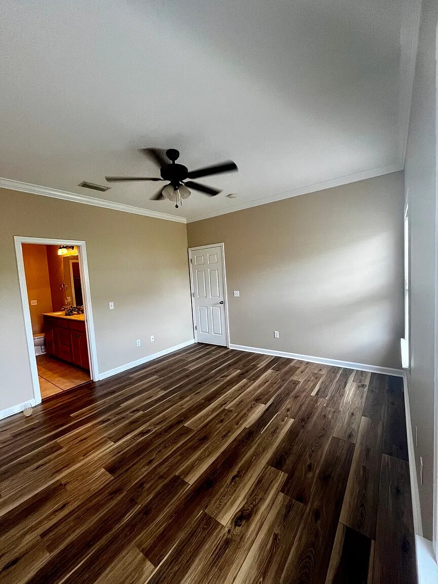 Master Bedroom - 103 Whitney Ave