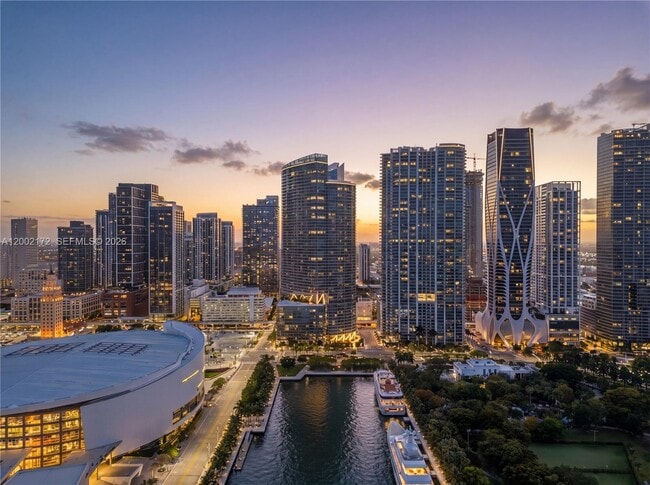 Building Photo - 888 Biscayne Blvd