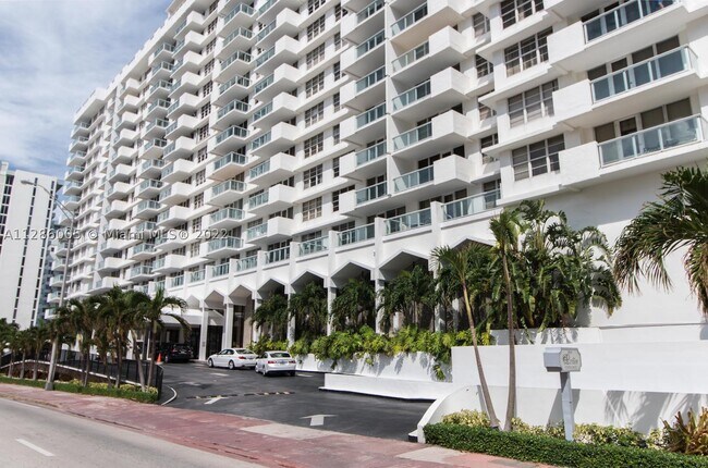 Building Photo - 5601 Collins Ave