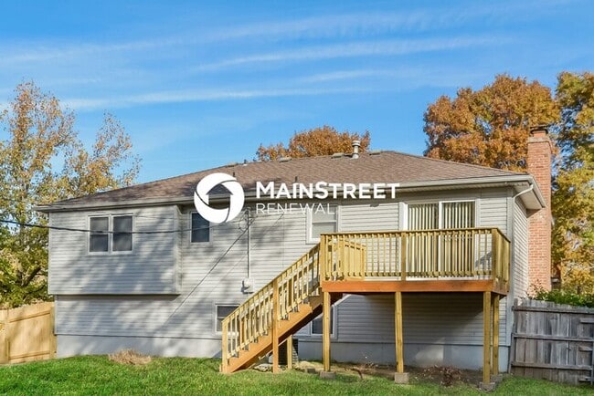 Building Photo - 3 Bedroom Pet-Friendly Home in OLATHE, KS with Main Street Renewal