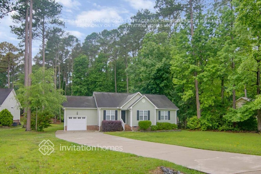 Building Photo - 152 Saleen Dr