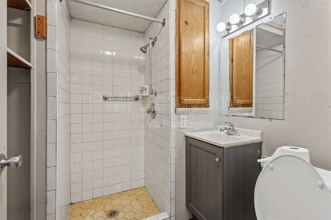 Building Photo - 131 S 28th St