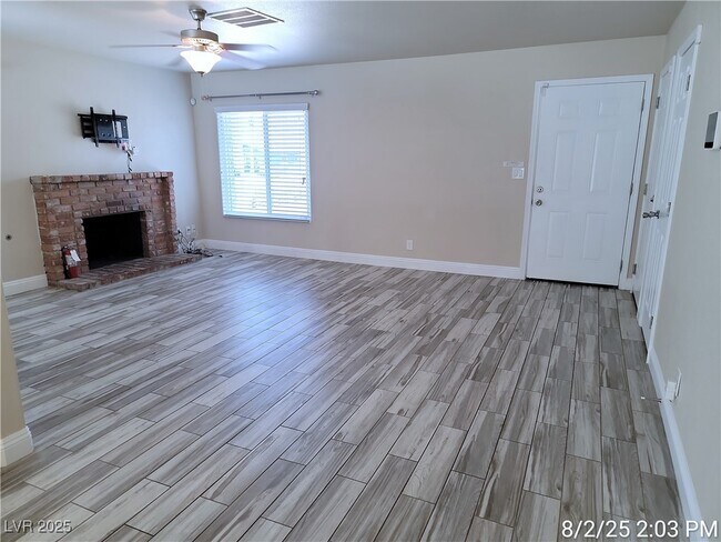 Building Photo - 604 Dolores Dr