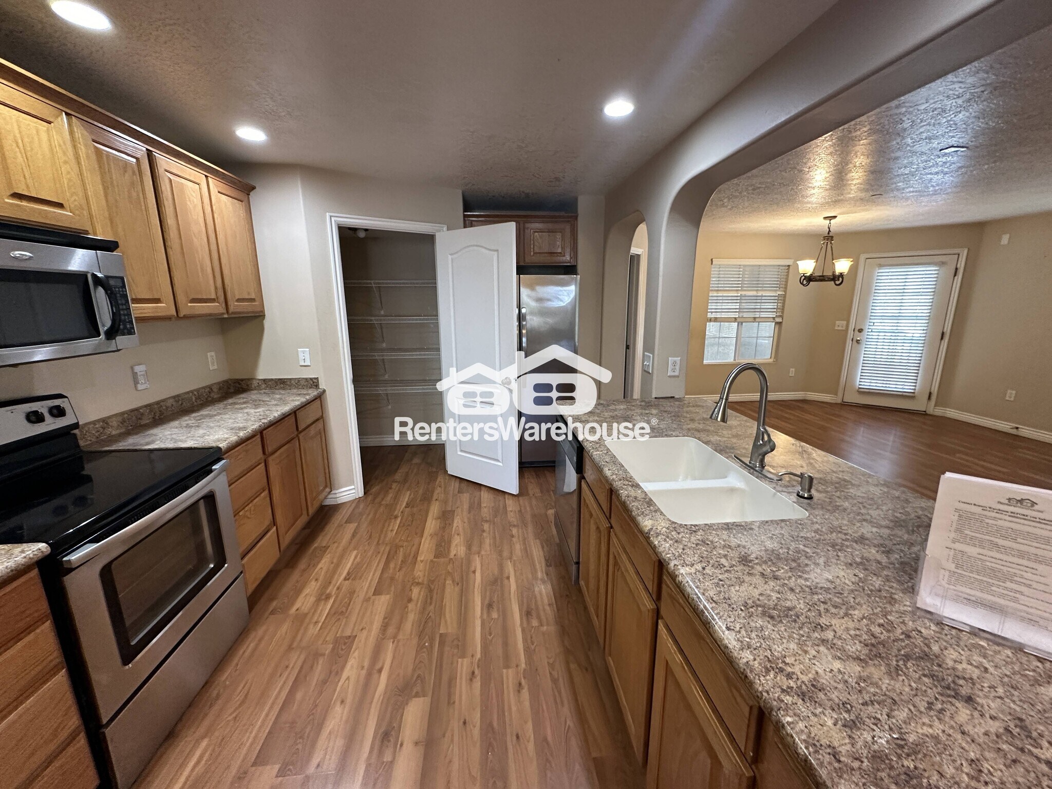 Building Photo - 1202 W 110 N