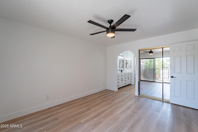 Building Photo - 1717 N Ventura Ln