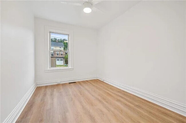 Building Photo - 1211 Jancey St