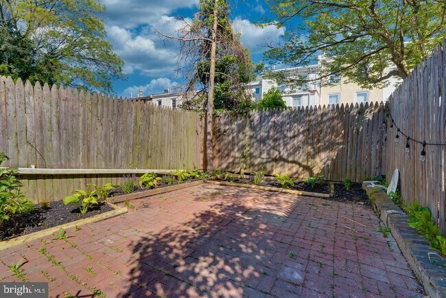 Building Photo - 156 East St