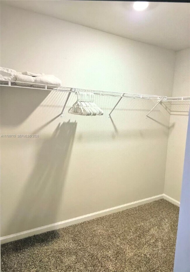 Building Photo - 4961 Sampler Dr