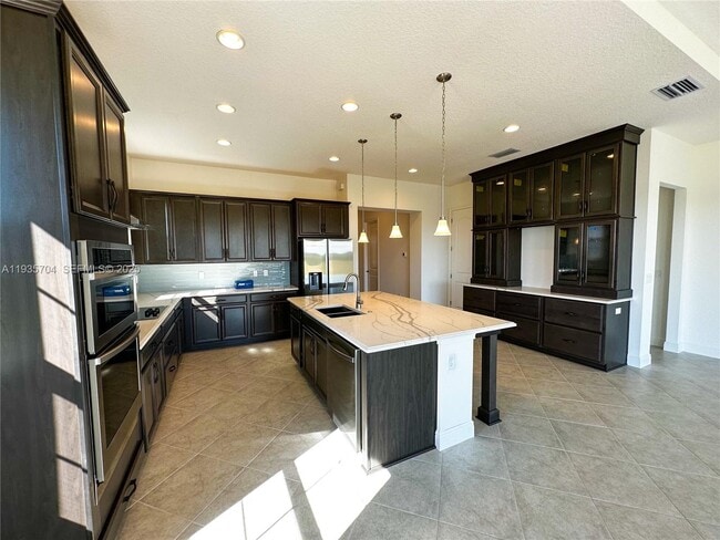 Building Photo - 13646 Abberwick Dr