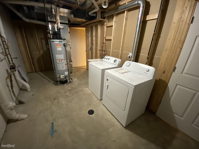 Building Photo - 3 br, 2.5 bath Townhome - 2112 Liberty Hts