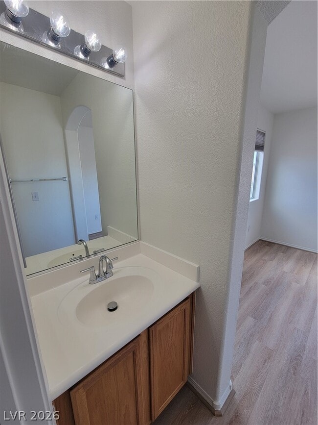 Building Photo - 3813 Bayamon St