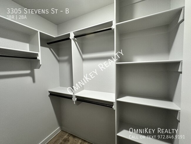 Building Photo - 3305 Stevens St