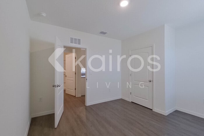 Building Photo - 32016 Katelin Cir