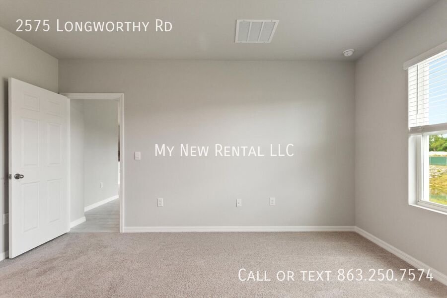 Building Photo - 2575 Longworthy Rd