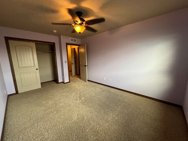 Building Photo - Beautiful single-family home in Berthoud!