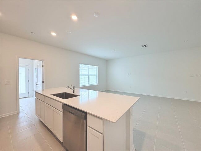 Building Photo - 2132 Rider Rain Ln