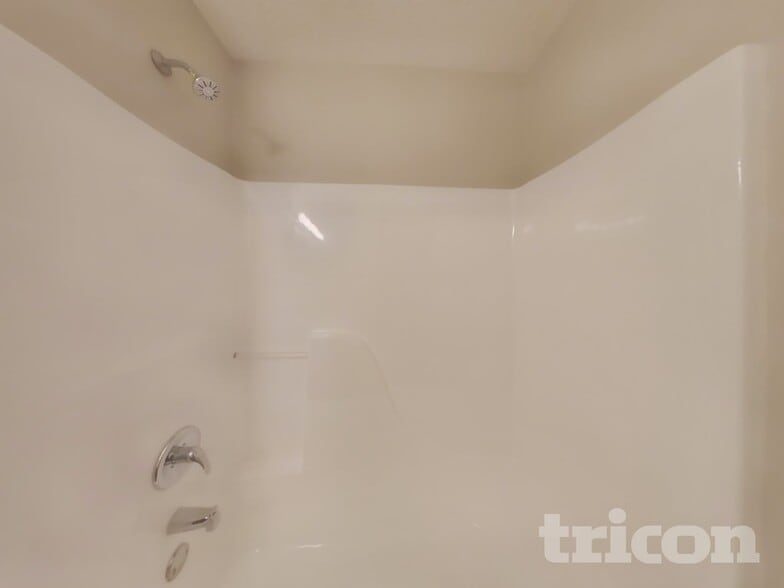 Building Photo - 604 Mountain Pine Dr