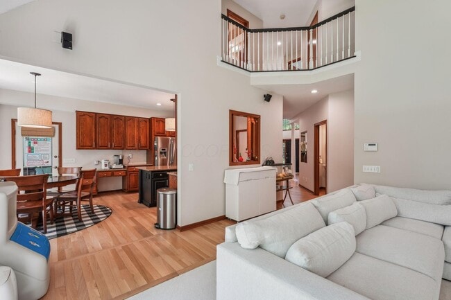 Building Photo - 1229 Whispering Meadow Ct