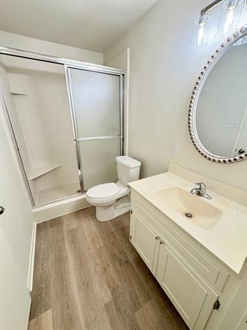 Building Photo - 5604 Lake Highlands Dr