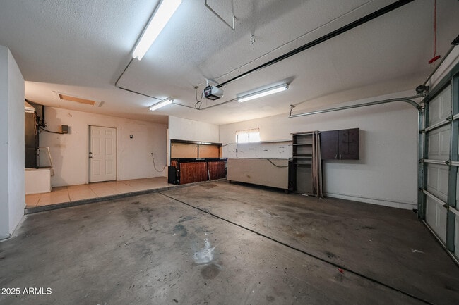 Building Photo - 6539 E Arbor Ave