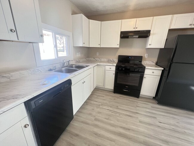 Building Photo - 2 Bed 1 Bath Springfield, MO