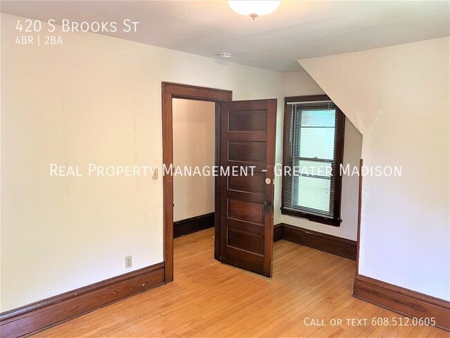 Building Photo - 420 S Brooks St