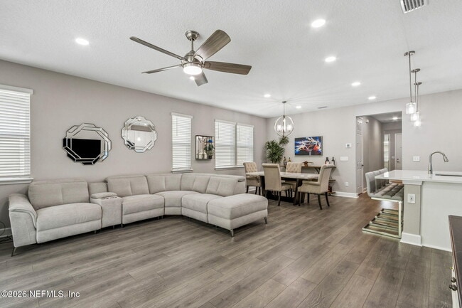 Building Photo - 75573 Blackbird Dr