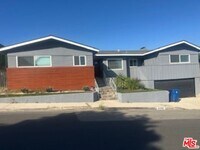 Building Photo - 4445 Don Zarembo Dr