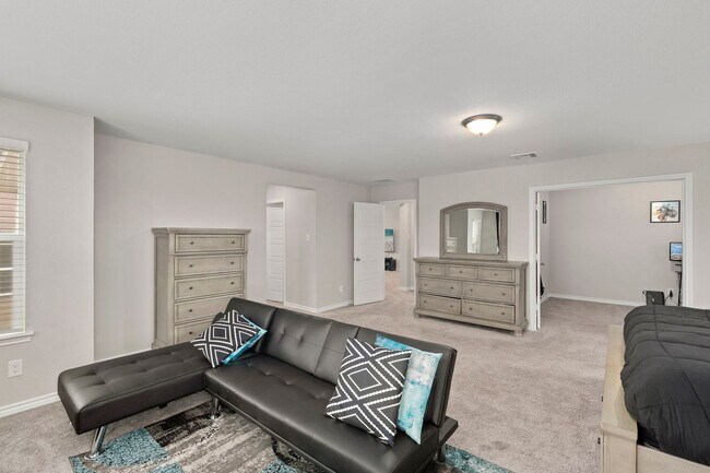 Building Photo - 2318 Themis Wy