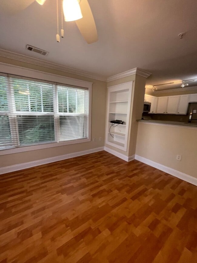 Building Photo - 07-212 Warrior