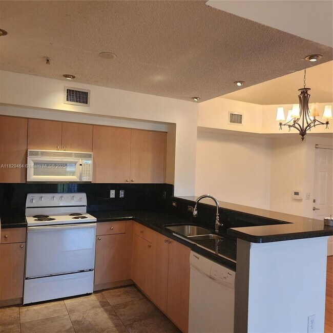 Building Photo - 2351 W Preserve Way