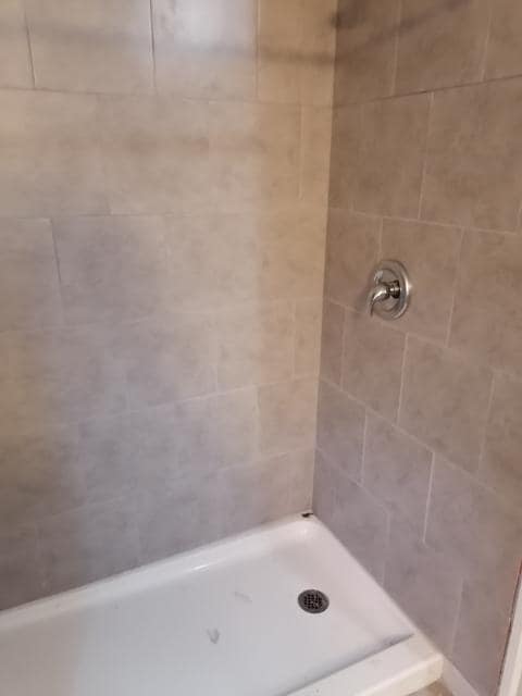 Building Photo - 710 Lowland Dairy Rd