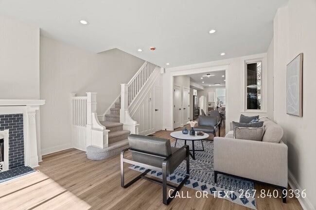 Building Photo - 2921 W Oxford St